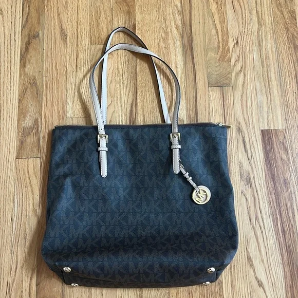MICHAEL KORS Jet Set Shoulder Tote Bag - Picture 1 of 12
